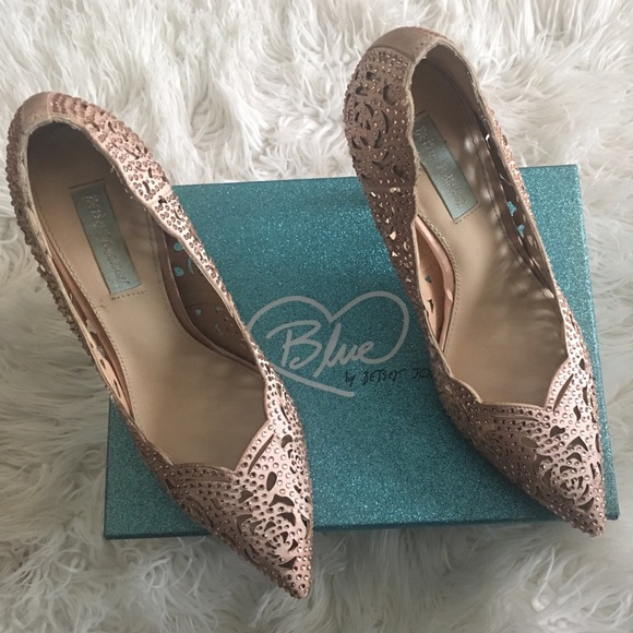 Elsa Embellished Fabric Cutout Pumps - Picture 1 of 4